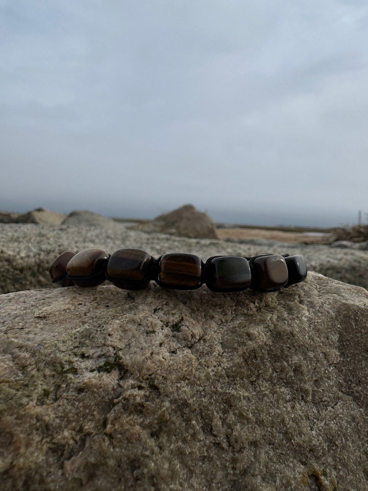 Tiger’s eye crystal nugget bracelet