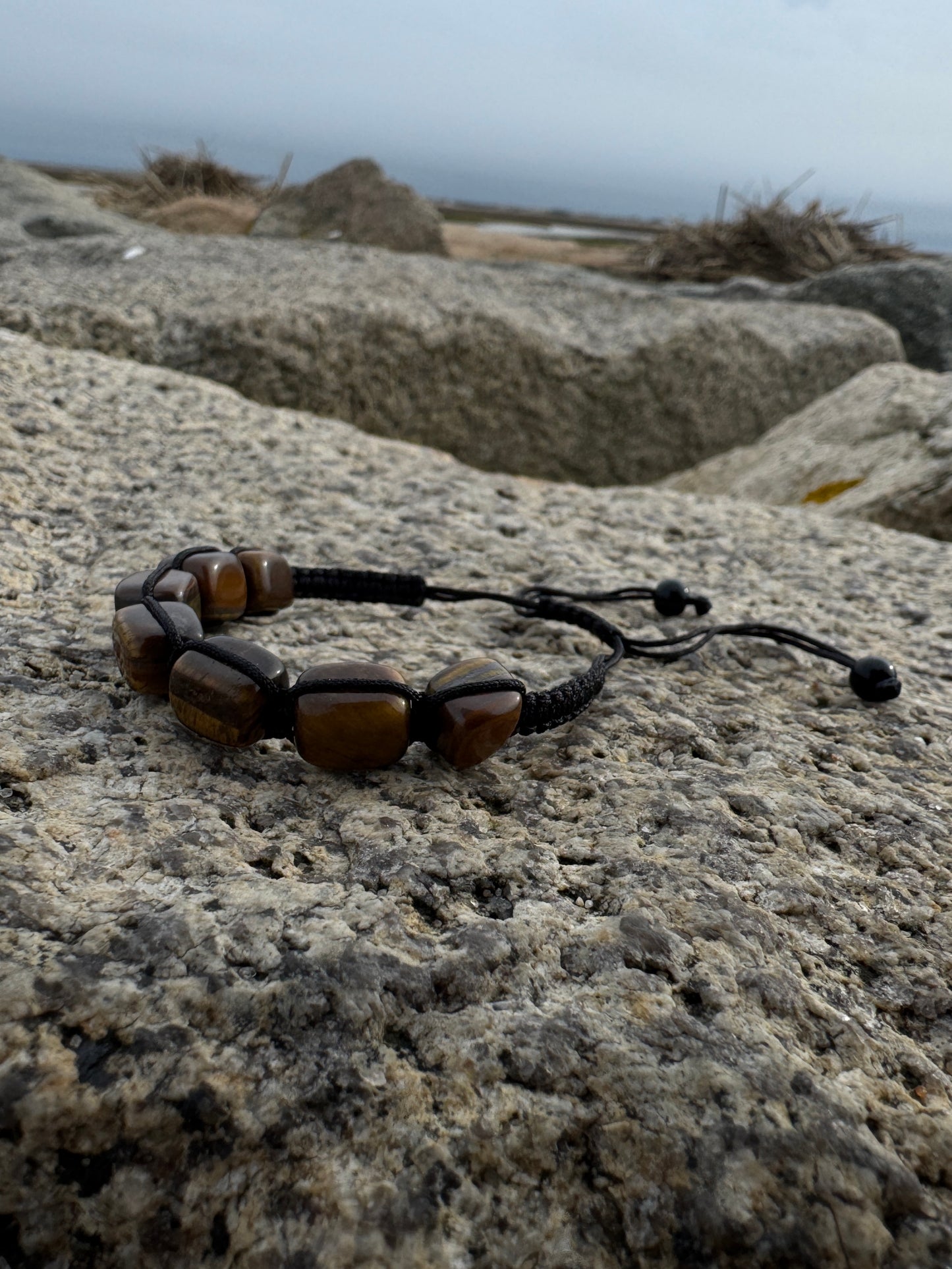 Tiger’s eye crystal nugget bracelet