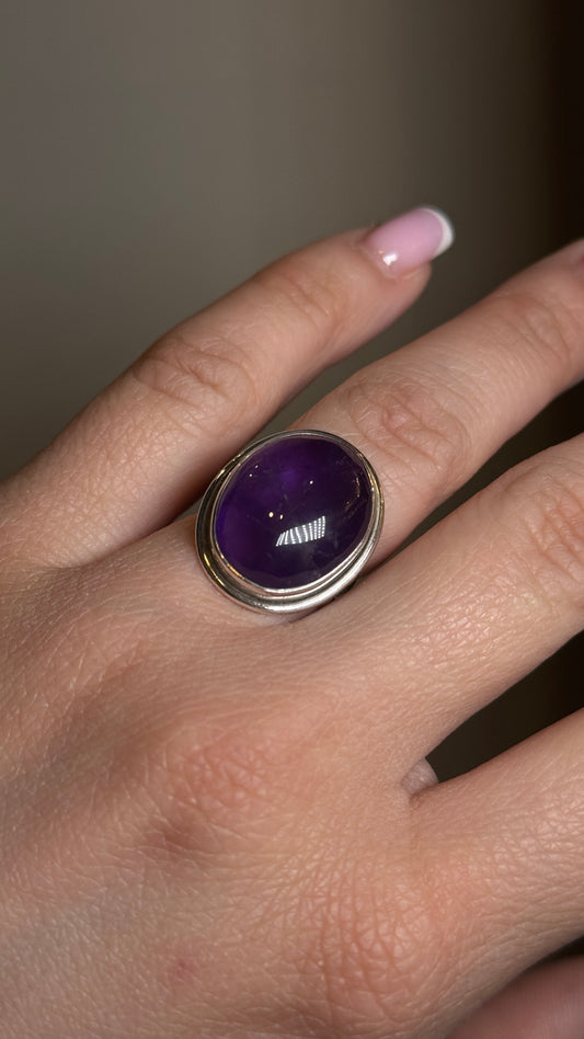 Amethyst Oval Ring