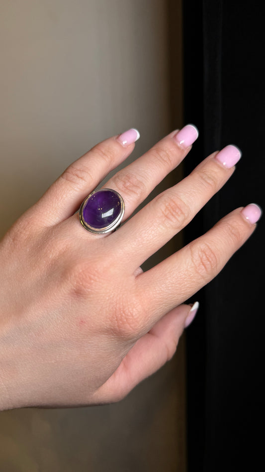 Amethyst Oval Ring