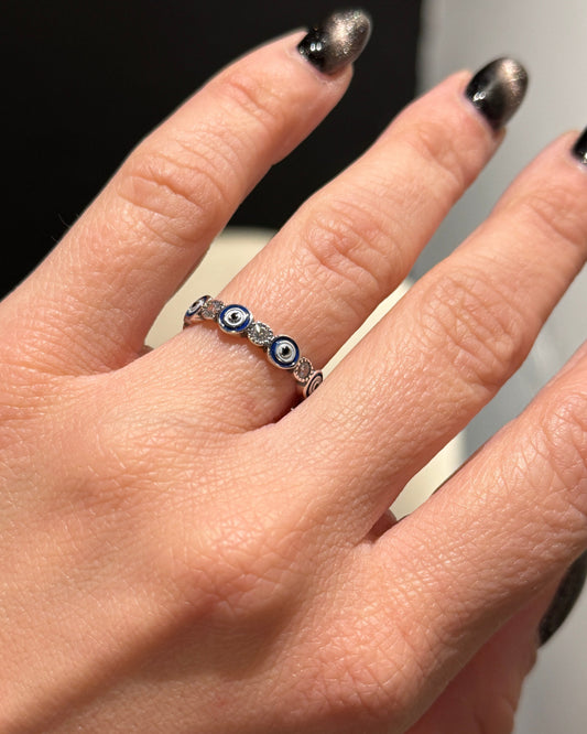 round evil eye ring with cubic zirconia