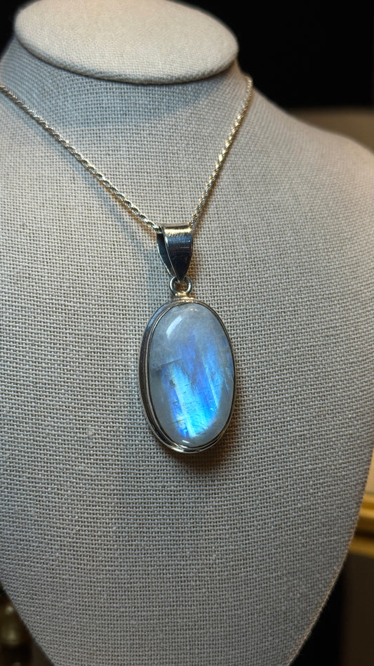 Moonstone Oval Pendant Superflashy