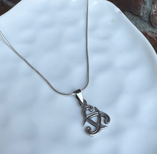Celtic knot Silver Pendant 01