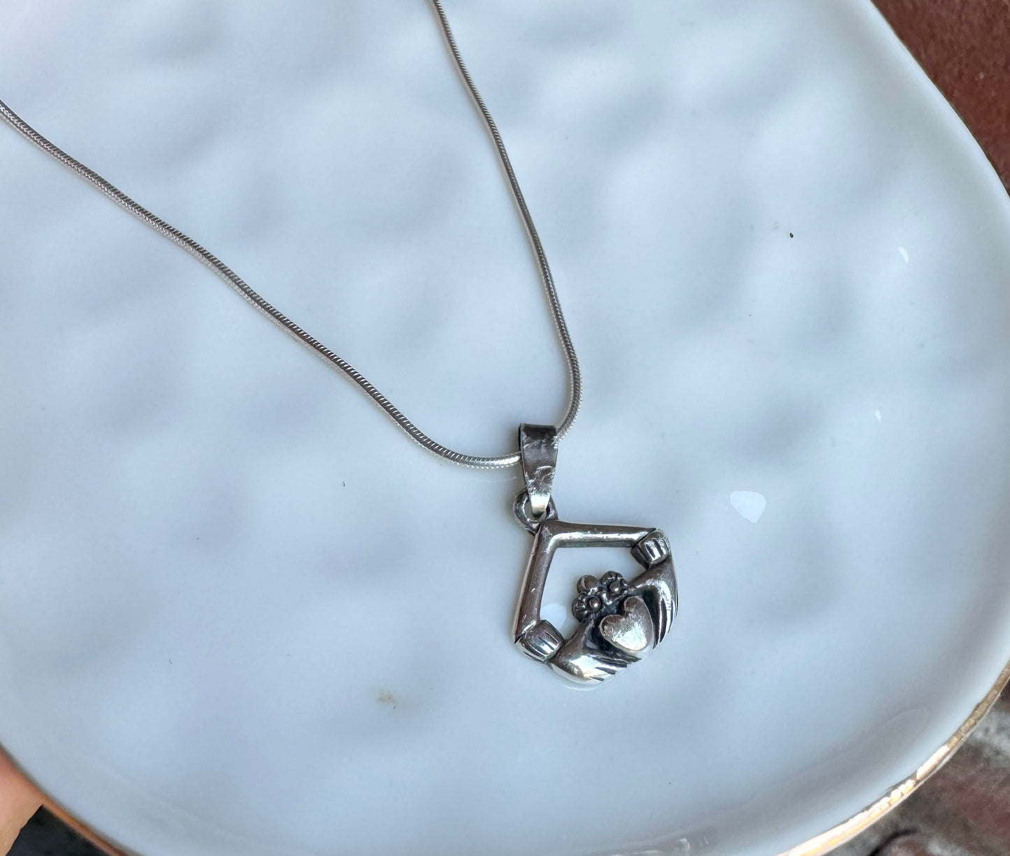Chaddagh Friendship Silver Pendant