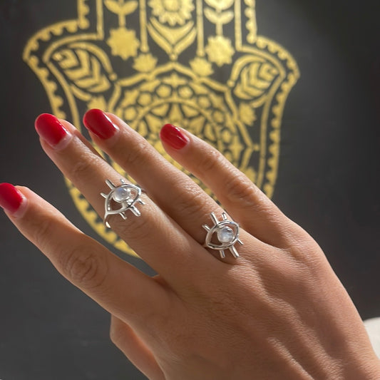 Flirty Eye Moonstone Ring