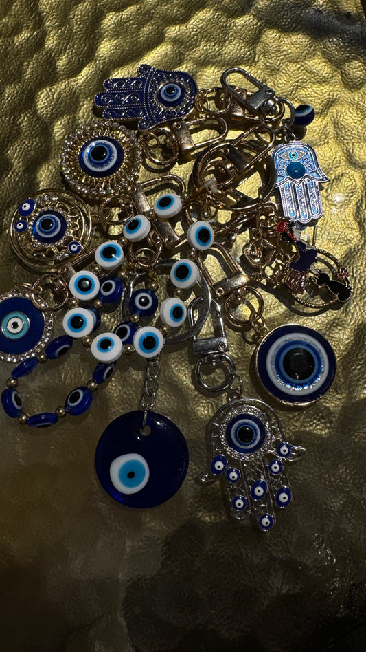 Small keychains ASSORTED