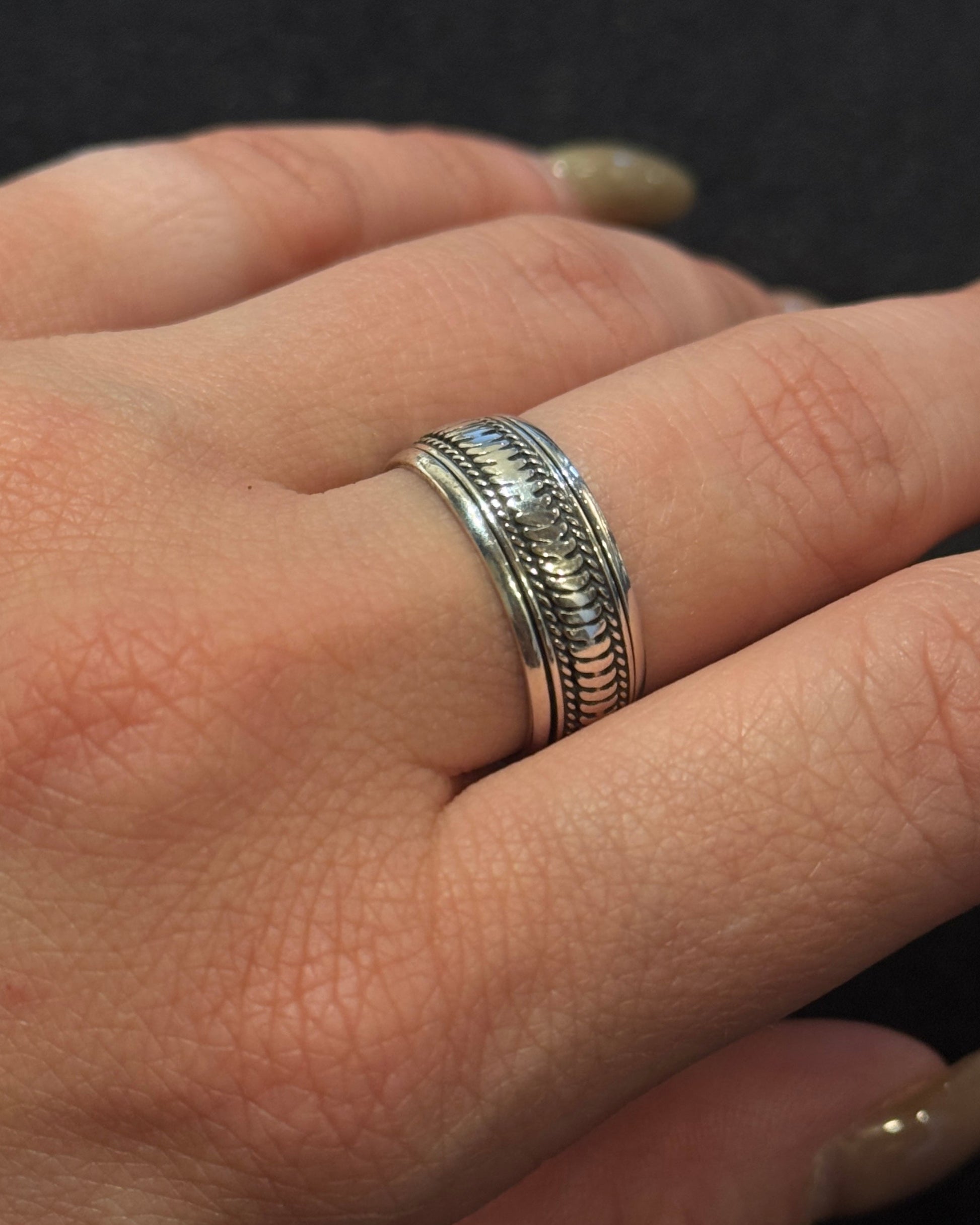 spinning ring woven design 