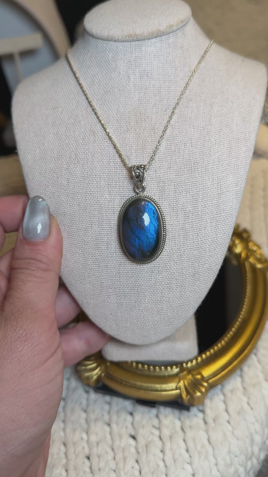 Labradorite Oval Pendant