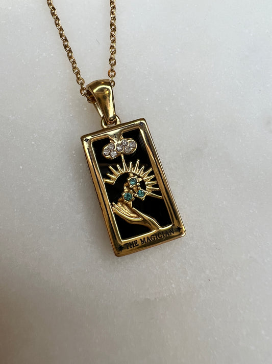 magician necklace