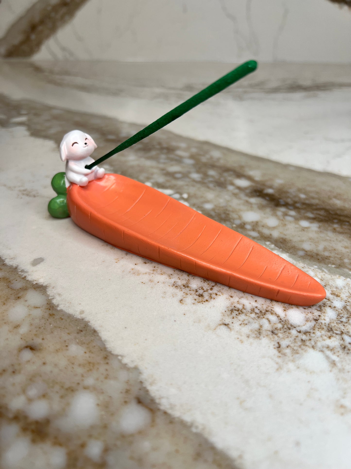 “Bunny and the carrot” stick incense holder (flat)