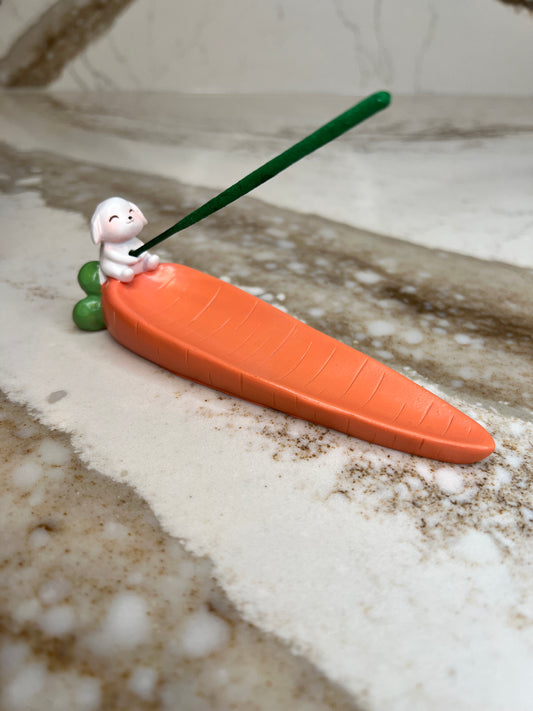 “Bunny and the carrot” stick incense holder (flat)