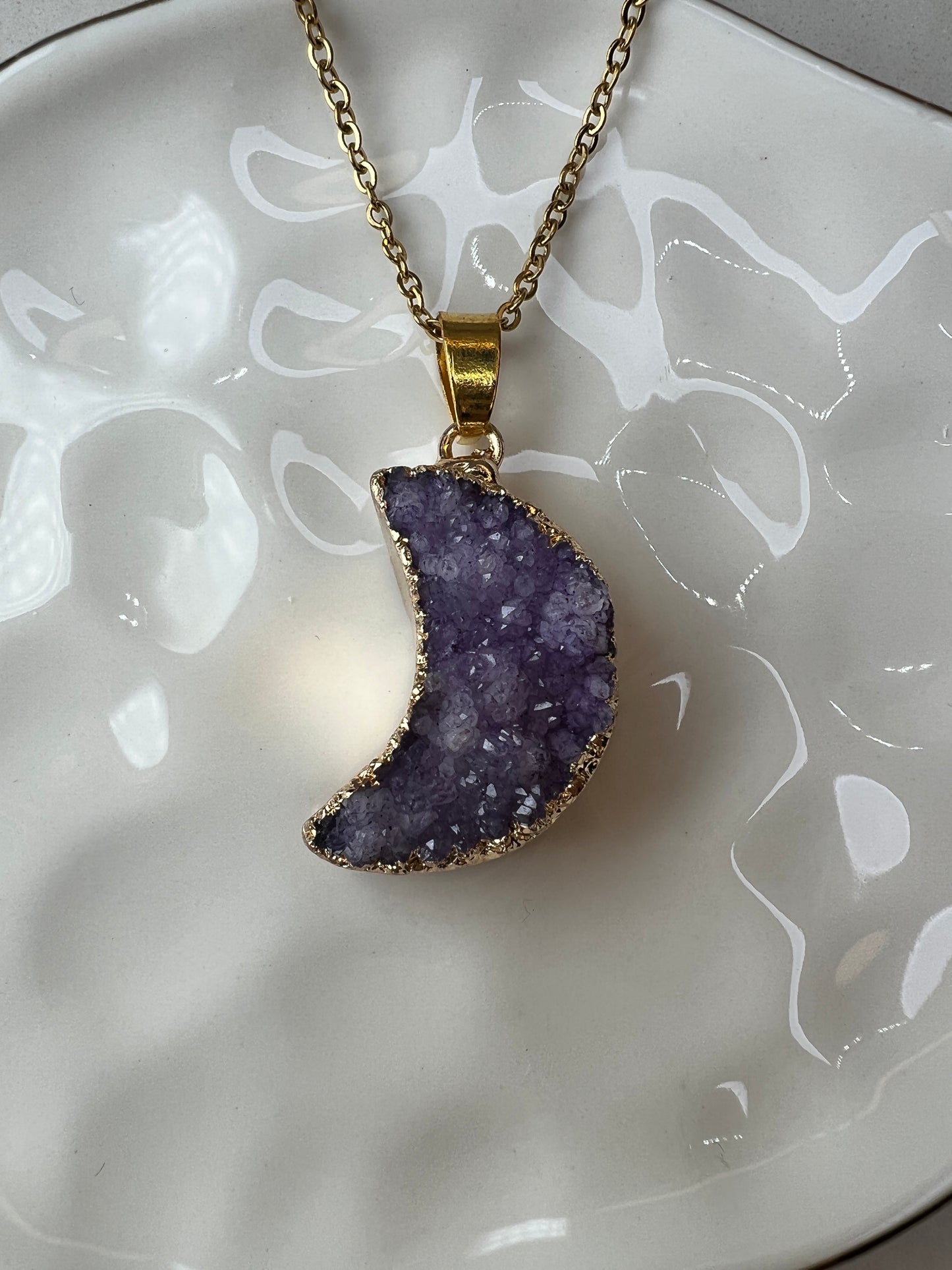 Natural Druzy Moon Fashion necklace