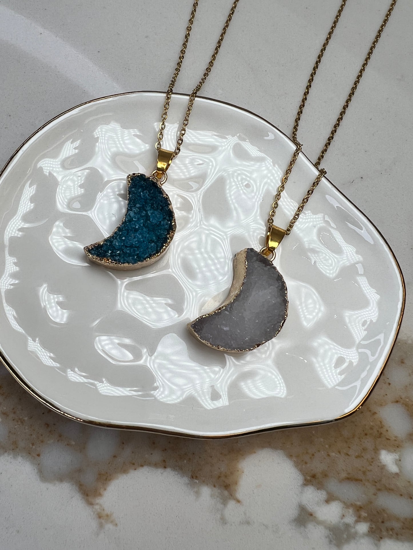 Natural Druzy Moon Fashion necklace